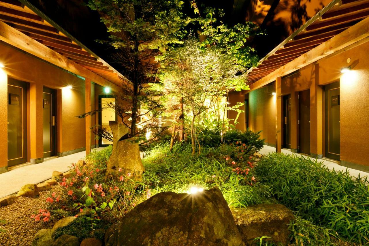 Hotakasou Club Vandrarhem Takayama  Exteriör bild